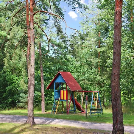 Am Weinberg, * Dobbrikow