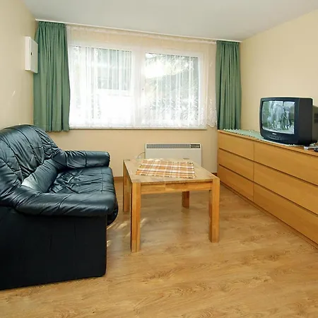 Am Weinberg, Dobbrikow