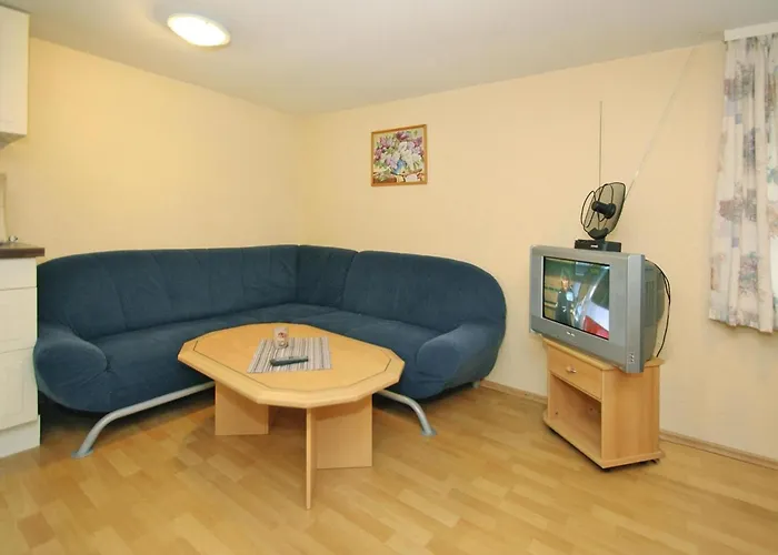 Am Weinberg, Dobbrikow